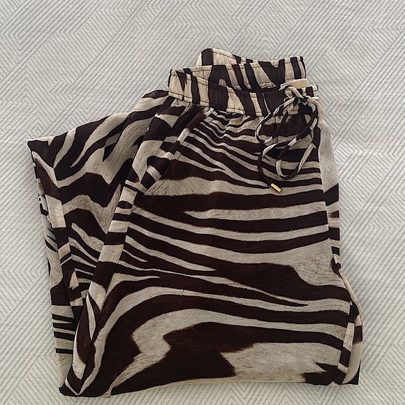 Michael Kors Wide leg Printed Pant - Picture 3 of 5